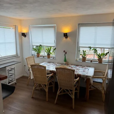 Gemuetliche Voll Ausgestattete 1 Bis 2 Personen Im Weindorf Zentral Ruhig Und Perfekt Angebunden Grolsheim