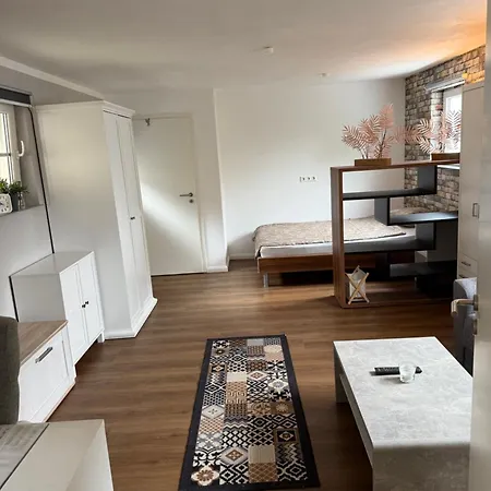 Gemuetliche Voll Ausgestattete 1 Bis 2 Personen Im Weindorf Zentral Ruhig Und Perfekt Angebunden Apartman