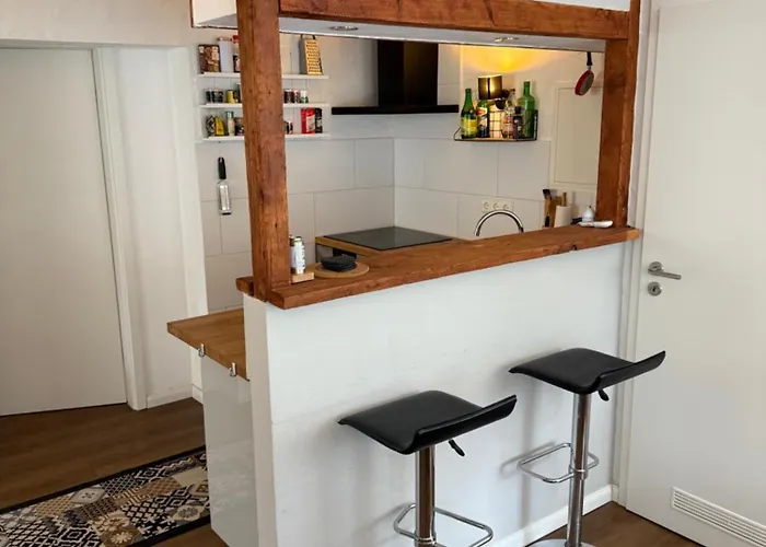 Gemuetliche Voll Ausgestattete 1 Bis 2 Personen Im Weindorf Zentral Ruhig Und Perfekt Angebunden דירה *